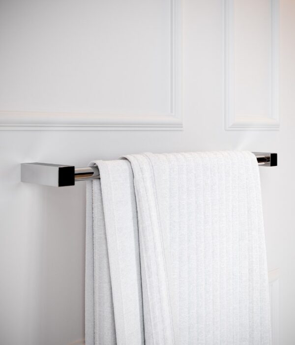 COSMIC METRIC TOALLERO LAVABO 40cm