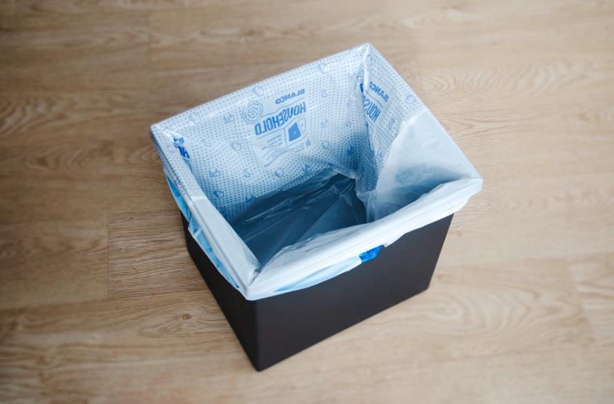 BLANCO BOLSAS BASURA CUBO SELECTOR M 15ud 15-19L - Imagen 4